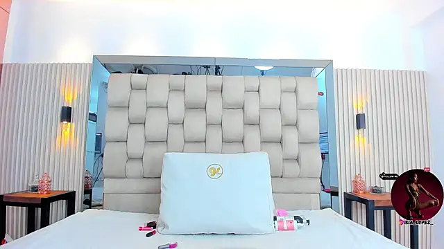 ikia lopez  online show from 10/16/25, 07:37