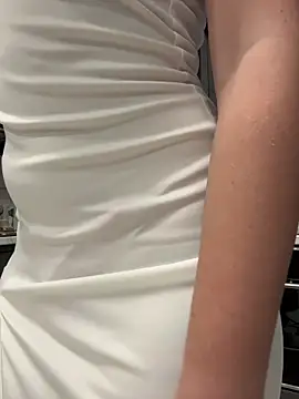 Snapshot of Umka-29 chatting on 11/21/25, 04:44 Umka-29 online show from 11/21/25, 04:44