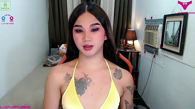 Snapshot of lil_fantacy chatting on 11/23/25, 06:19 lil fantacy online show from 11/23/25, 06:19