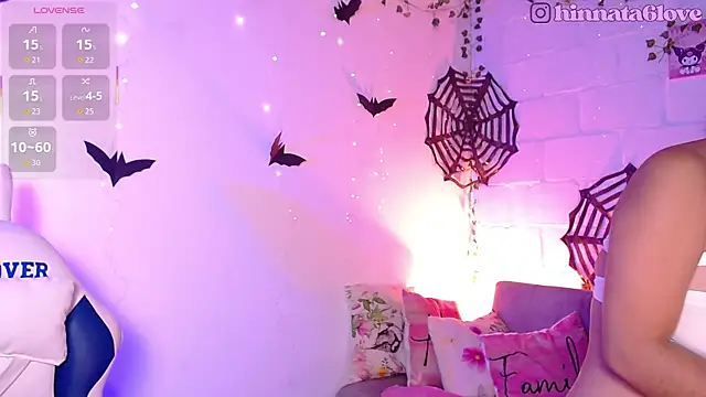 hinnata lovely online show from 10/24/25, 11:50