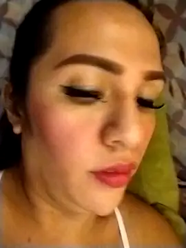 enoria1992 online show from 02/15/26, 09:52