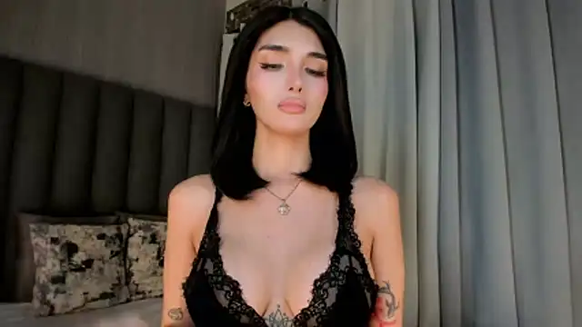 Snapshot of EmeraldGreyson chatting on 02/20/26, 06:26 EmeraldGreyson online show from 02/20/26, 06:26