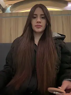 Isabella21  online show from 04/21/26, 02:51