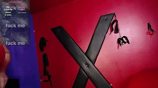 Snapshot of Jackson_n_Scarlett chatting on 11/11/25, 01:00 Jackson n Scarlett online show from 11/11/25, 01:00