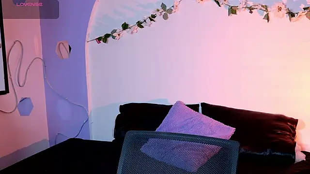 Snapshot of Christopher_77 chatting on 11/29/25, 03:20 Christopher 77 online show from 11/29/25, 03:20