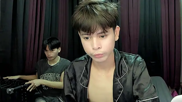 hotfreshdior online show from 11/30/25, 04:44