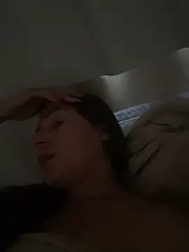 Snapshot of Isabelaa_ chatting on 02/07/26, 06:22 Isabelaa online show from 02/07/26, 06:22