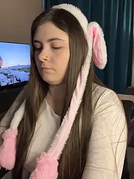 Lovely Waifu online show from 04/05/26, 10:56