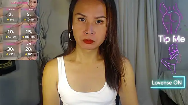 holly bitch online show from 04/09/26, 12:21