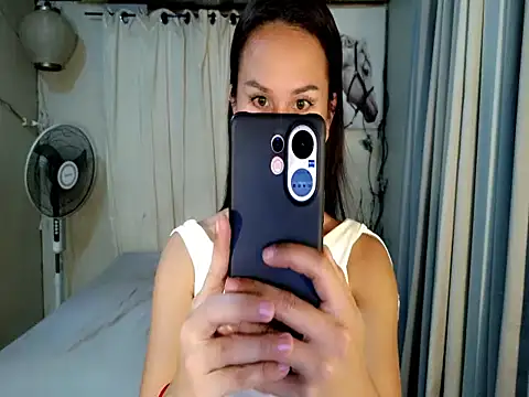 holly bitch online show from 07/13/26, 01:52