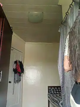 Snapshot of anne_smithe chatting on 10/25/25, 05:04 anne smithe online show from 10/25/25, 05:04