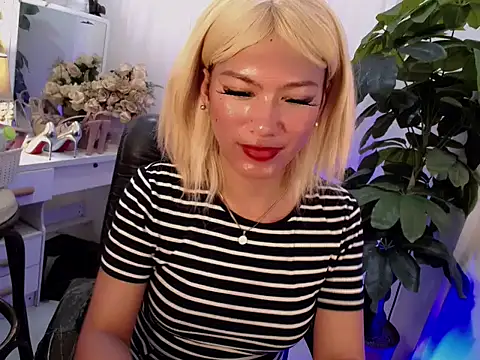 Queensabbyvee online show from 09/26/25, 06:17