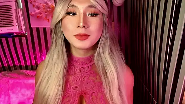 UrhotlucyTS online show from 03/21/26, 07:02