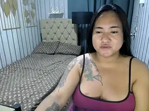 avamendez13 online show from 09/30/25, 02:00