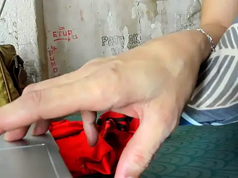 manilafoxts online show from 01/15/26, 01:32