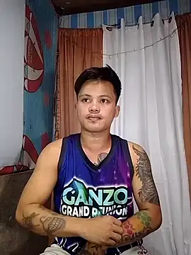 Snapshot of urhotfucker13 chatting on 10/16/25, 04:13 urhotfucker13 online show from 10/16/25, 04:13