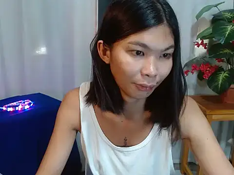 laura leeforever online show from 06/18/26, 02:12