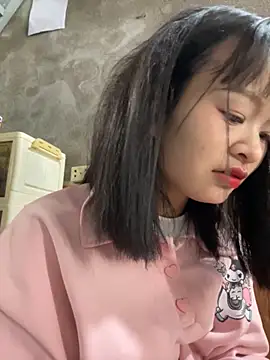 Daisy018 online show from 12/01/25, 06:40