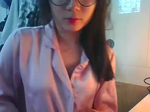 Snapshot of Linzly chatting on 11/27/25, 02:57 Linzly online show from 11/27/25, 02:57