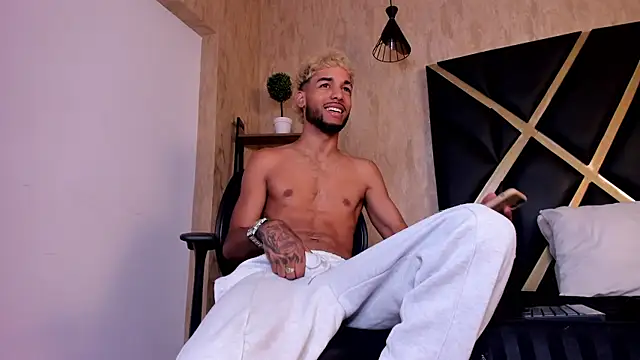 Thiagoferreti online show from 09/24/25, 03:43