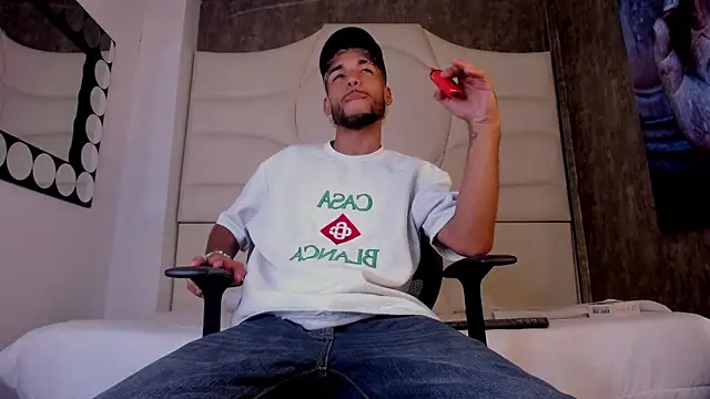 Thiagoferreti online show from 09/25/25, 03:43