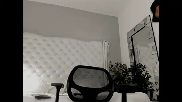 Thiagoferreti online show from 10/23/25, 07:56