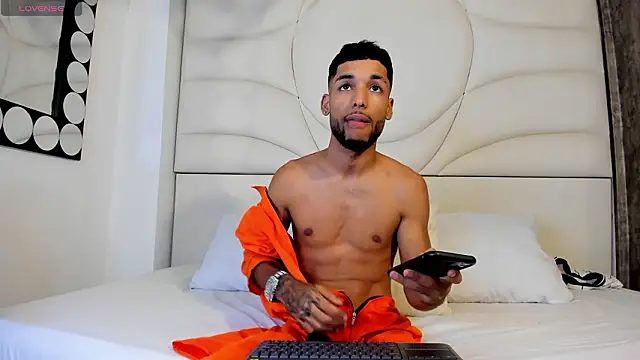 Thiagoferreti online show from 02/04/26, 03:34