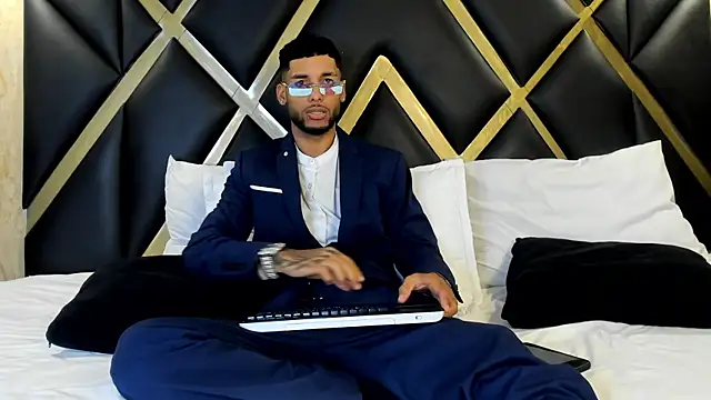 Thiagoferreti online show from 02/05/26, 03:33