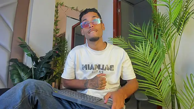 Thiagoferreti online show from 02/13/26, 03:24