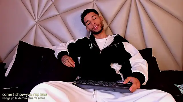 Thiagoferreti online show from 04/06/26, 01:14