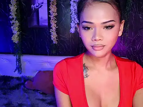 ur holly lexie online show from 10/06/25, 07:39