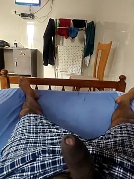 vichuhot online show from 10/23/25, 09:08