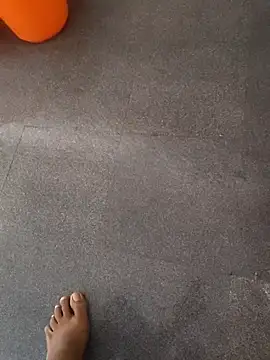 vichuhot online show from 10/29/25, 05:53