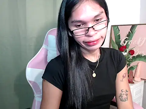 Snapshot of sexloverxxz chatting on 10/06/25, 07:50 sexloverxxz online show from 10/06/25, 07:50