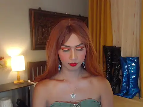 Snapshot of Nathalieheartt chatting on 09/18/25, 01:18 Nathalieheartt online show from 09/18/25, 01:18