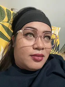 YourSweet-mich online show from 09/22/25, 02:30