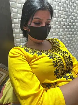 Hot Jaanvi  online show from 04/14/26, 06:03