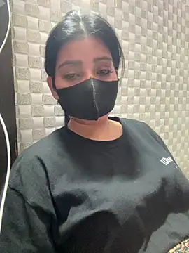 Hot Jaanvi  online show from 05/24/26, 04:23
