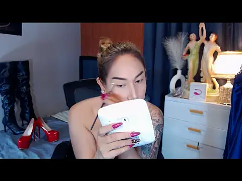 Allysonevanns online show from 04/05/26, 01:36