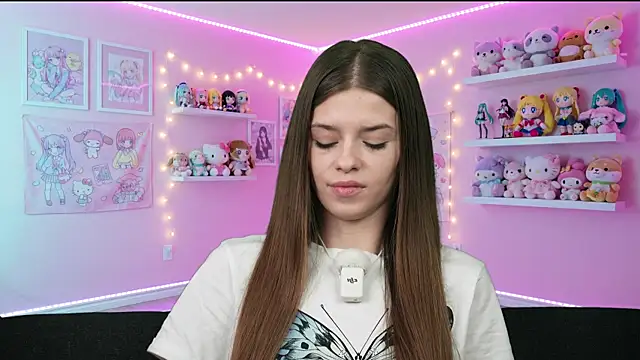 sukie spooky online show from 04/08/26, 12:38