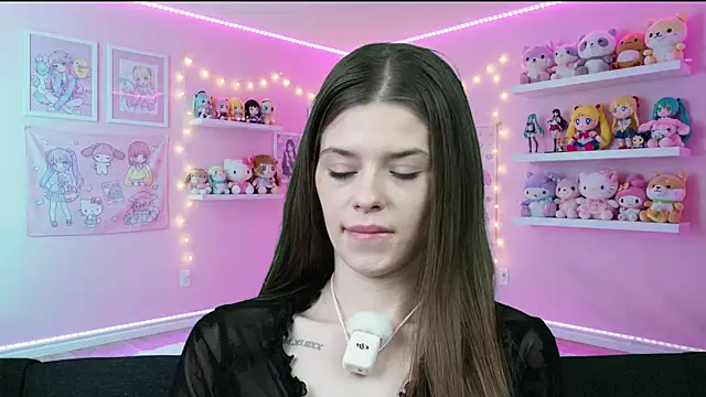 sukie spooky online show from 04/14/26, 09:04