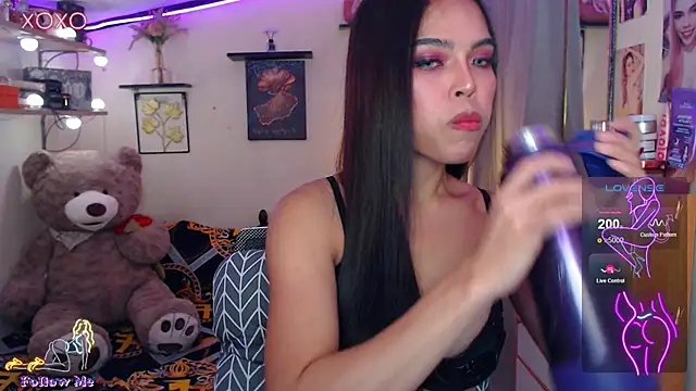 izabella moore online show from 06/12/26, 05:39