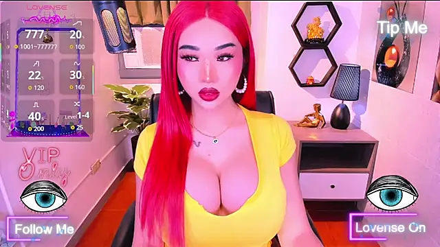 TriciaCumLoader online show from 04/30/26, 12:50