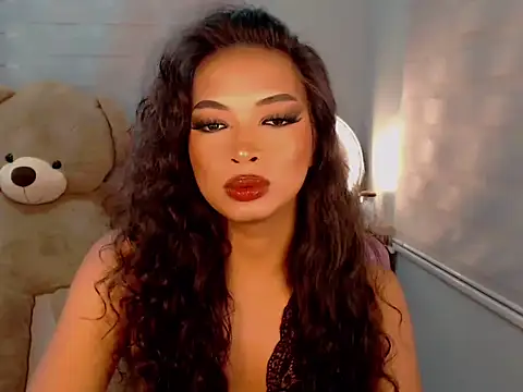 KathRouge online show from 10/17/25, 01:57