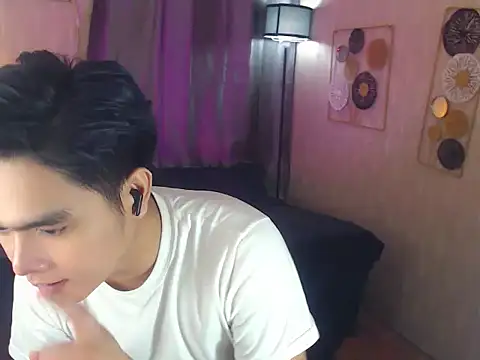 Snapshot of JakeXolsen chatting on 11/29/25, 04:43 JakeXolsen online show from 11/29/25, 04:43