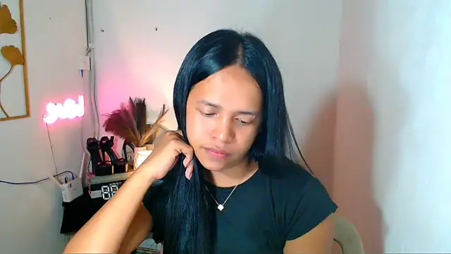 Lorainnelustts online show from 03/02/26, 04:58