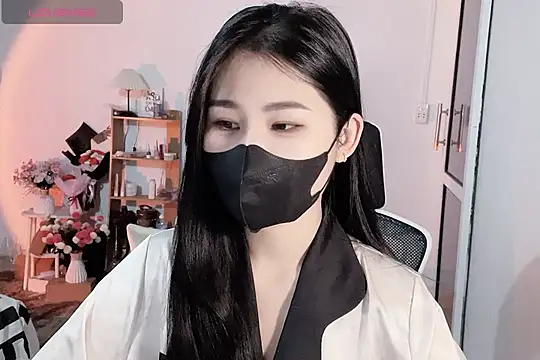 Snapshot of ___Daisy___ chatting on 10/22/25, 05:08 Daisy online show from 10/22/25, 05:08