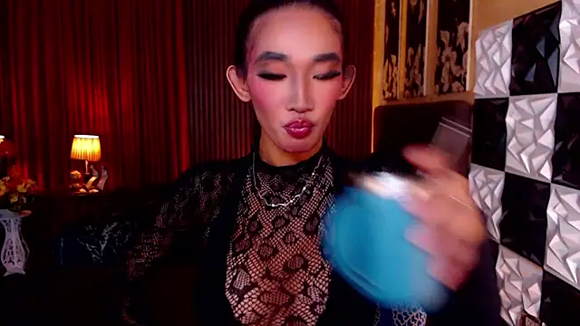 lhexiecollins online show from 04/08/26, 12:54