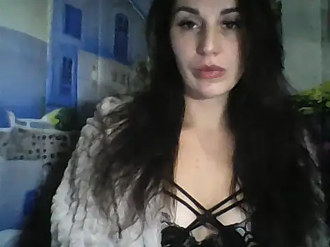 Qinini online show from 10/15/25, 08:20