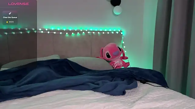 Snapshot of sof1a_blondie chatting on 09/16/25, 07:09 sof1a blondie online show from 09/16/25, 07:09